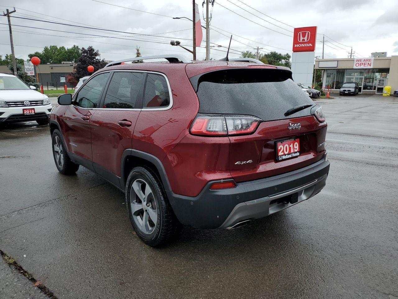 2019 Jeep Cherokee Limited-2
