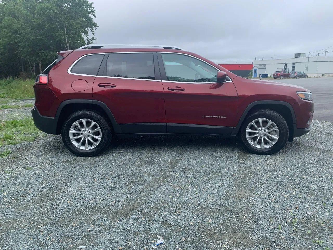 2019 Jeep Cherokee North-3