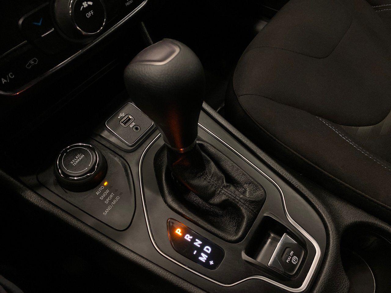 2019 Jeep Cherokee North-4