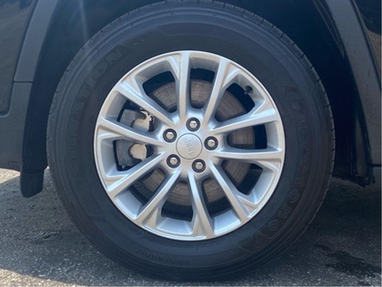 2019 Jeep Cherokee North-3