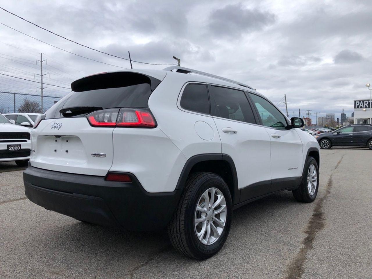 2019 Jeep Cherokee North-4