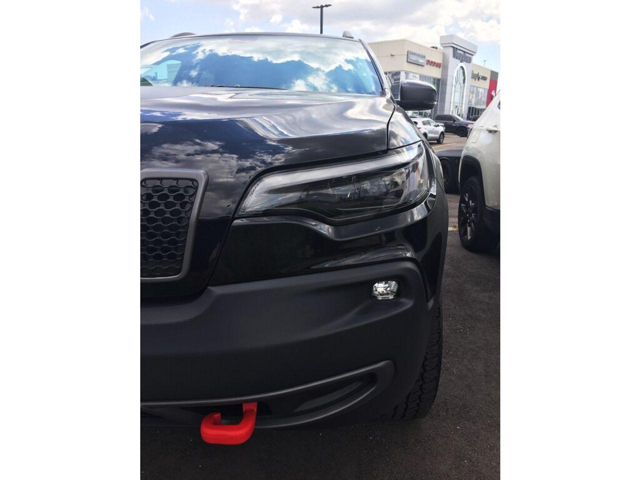 2019 Jeep Cherokee Trailhawk-3