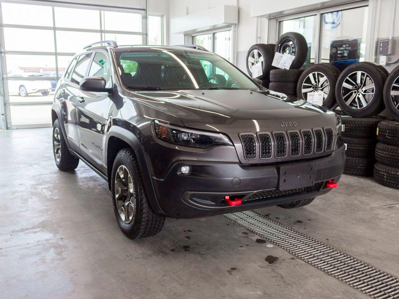 2019 Jeep Cherokee Trailhawk-2