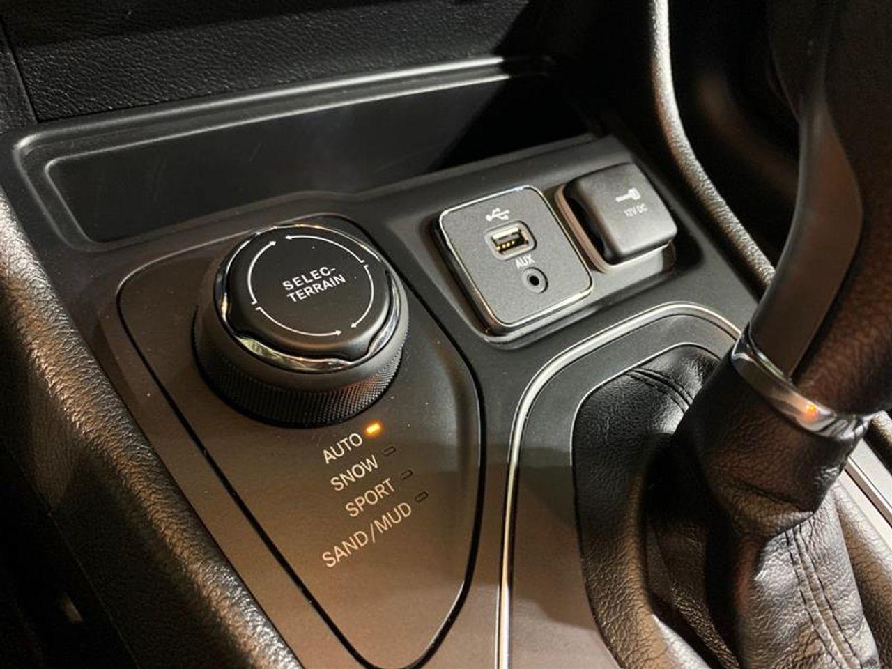 2019 Jeep Cherokee -3