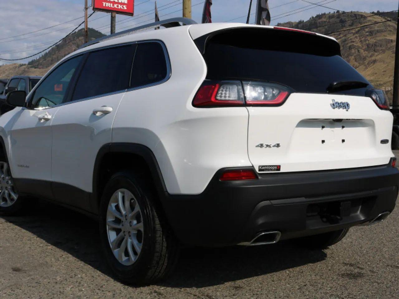 2019 Jeep Cherokee -4