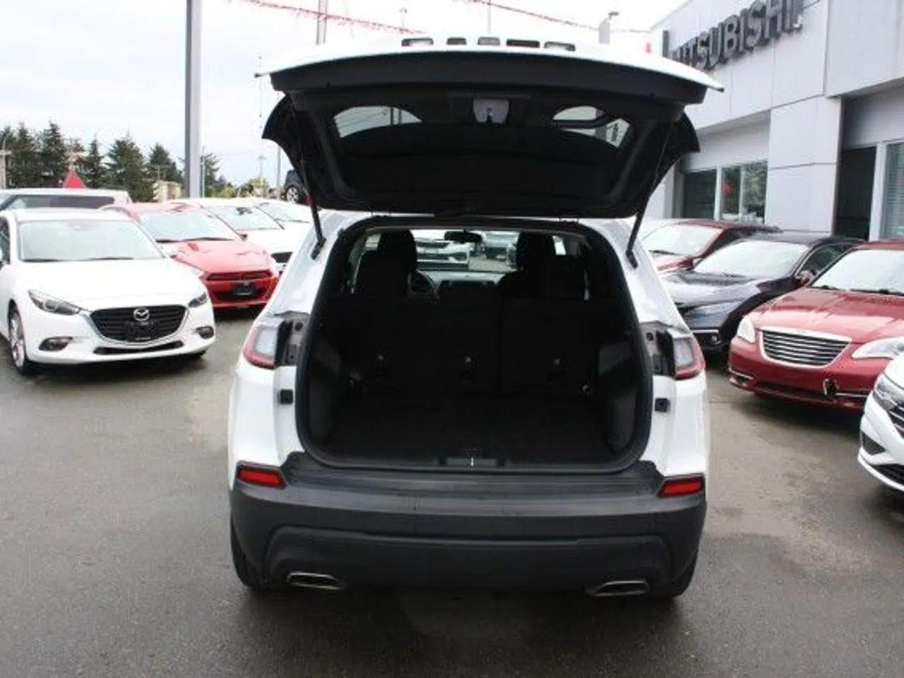 2019 Jeep Cherokee -4