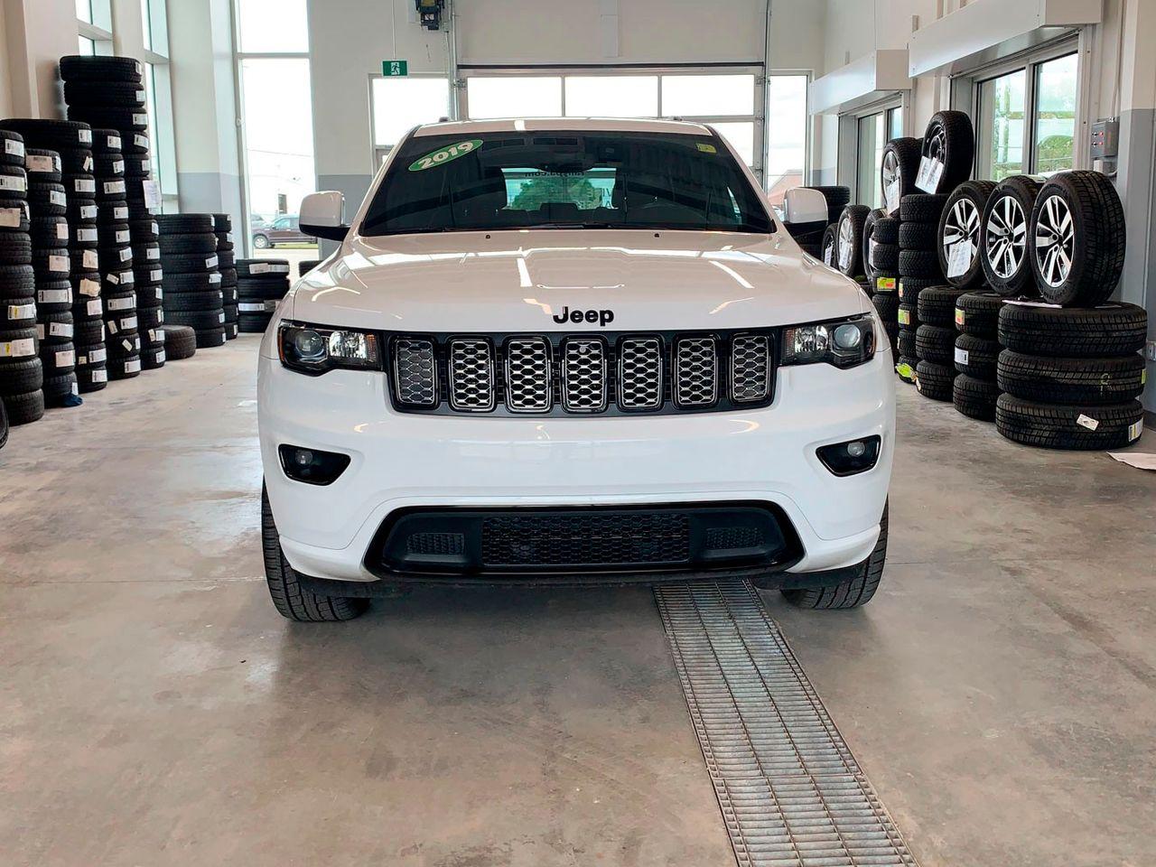 2019 Jeep Grand Cherokee -1