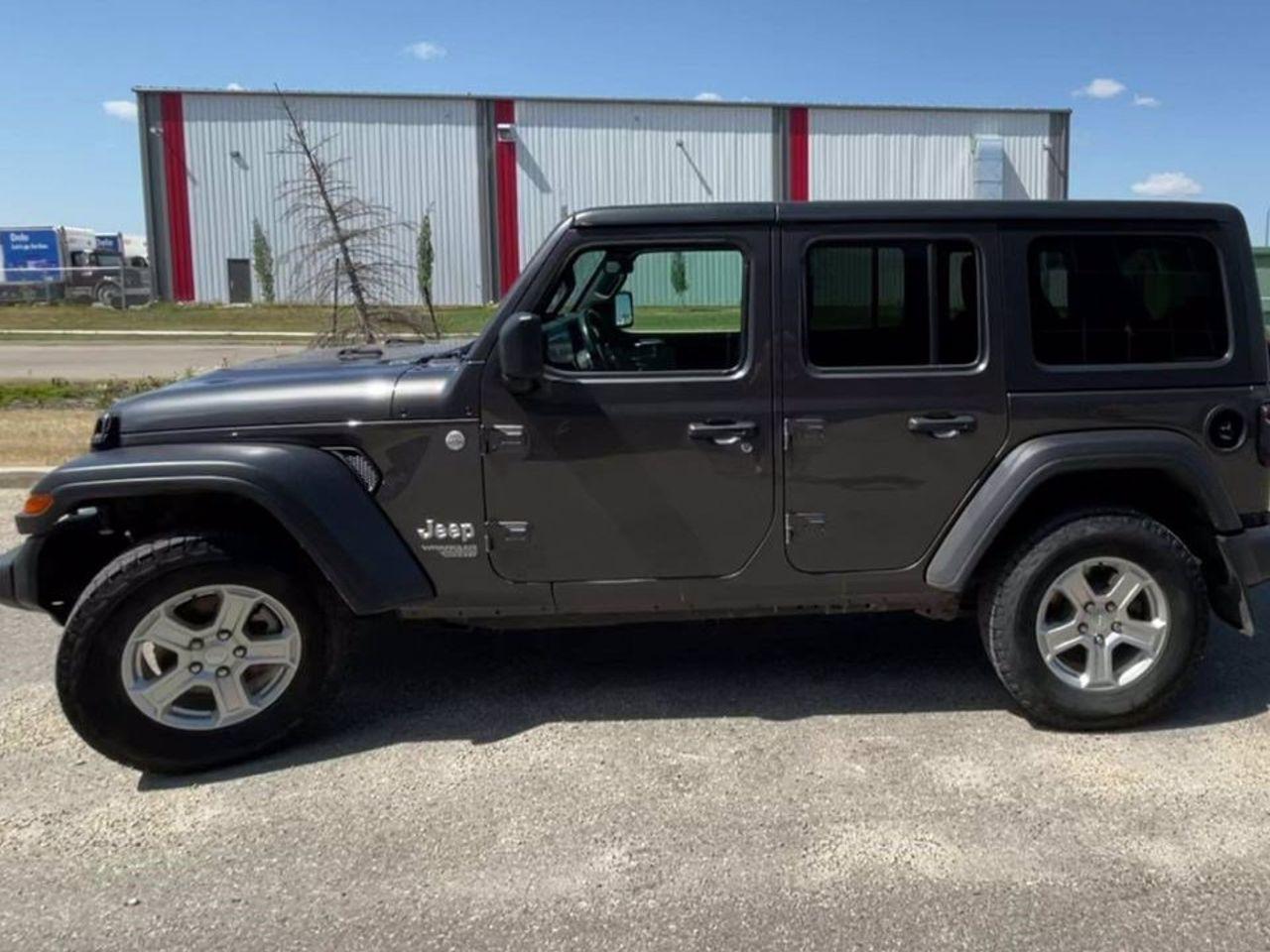 2019 Jeep Wrangler -4