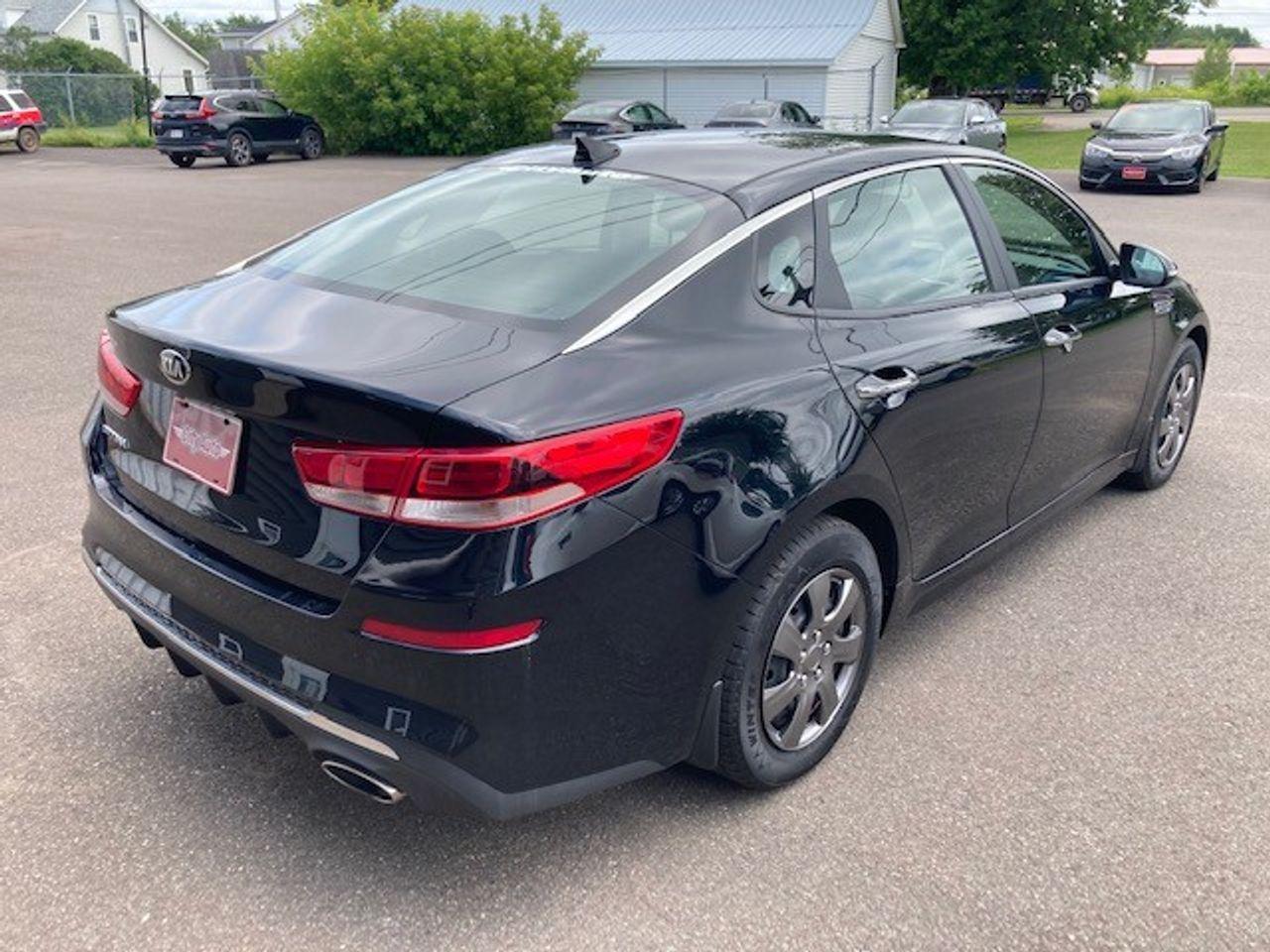 2019 Kia Optima LX-4