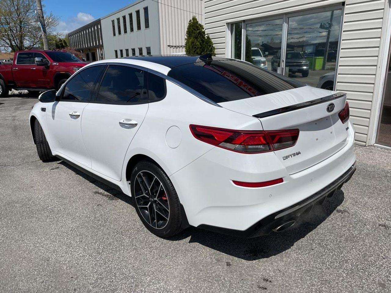 2019 Kia Optima SXL Turbo-2