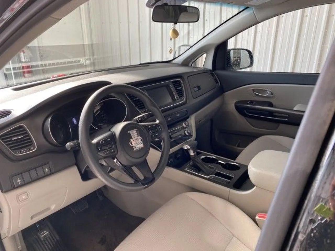 2019 Kia Sedona L-4