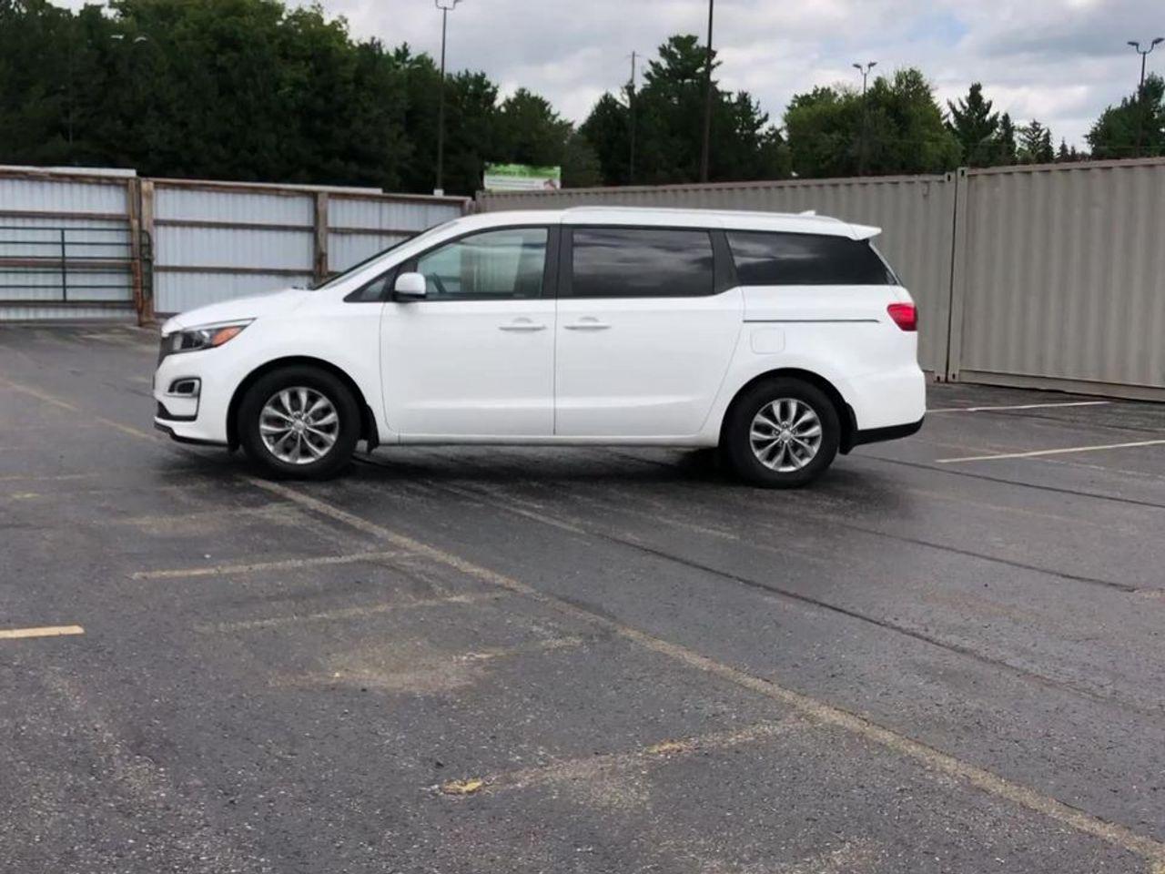 2019 Kia Sedona LX-4