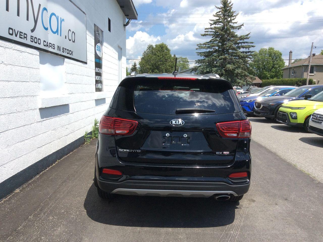 2019 Kia Sorento eX-3
