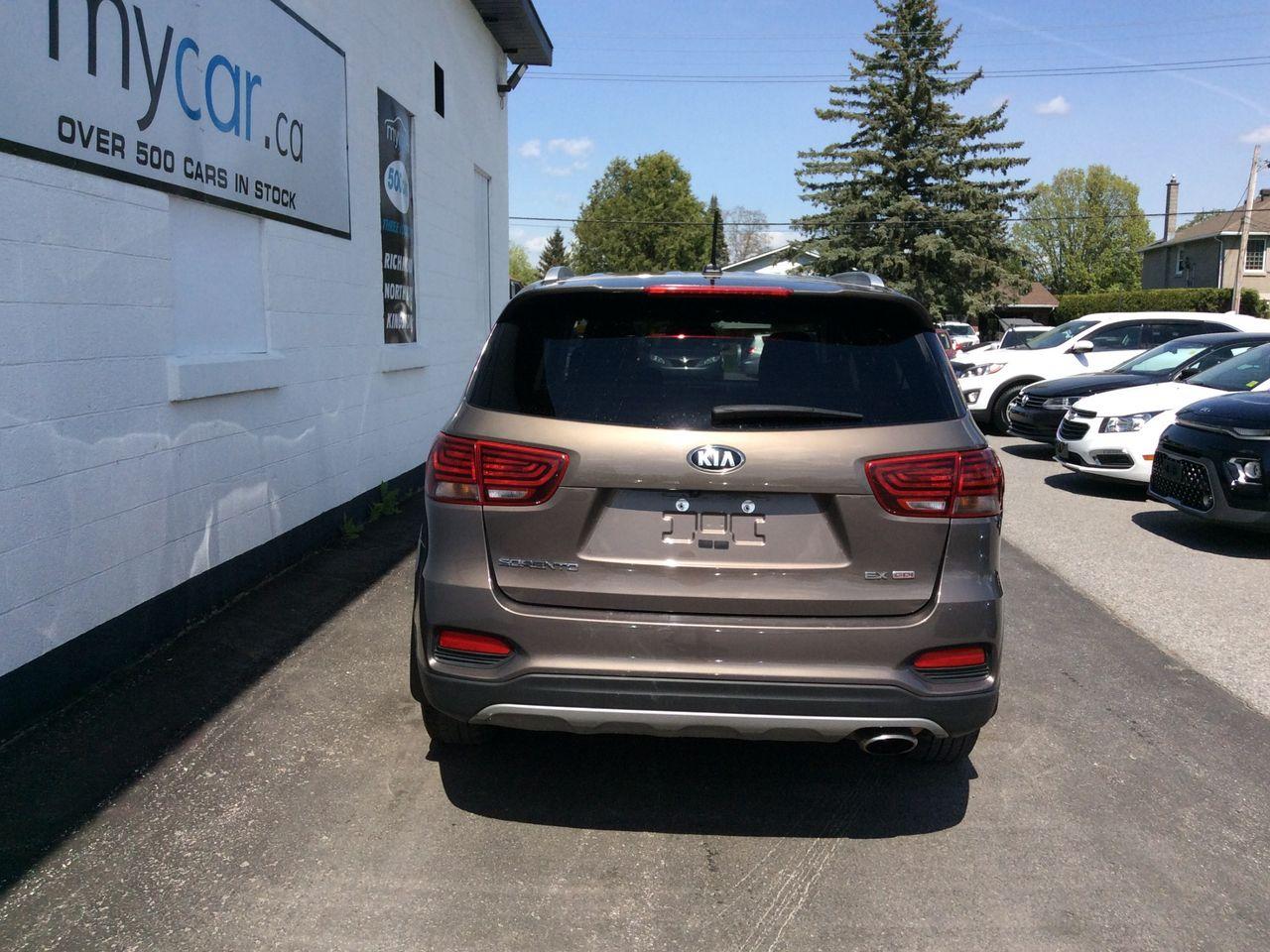 2019 Kia Sorento eX-3