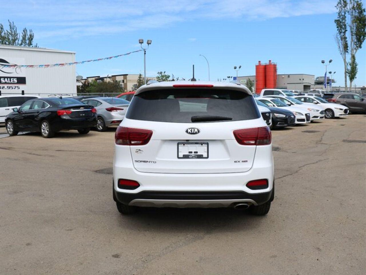 2019 Kia Sorento eX-3