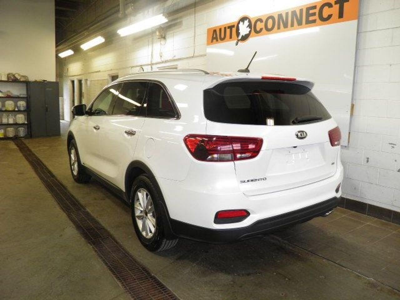 2019 Kia Sorento LX-3