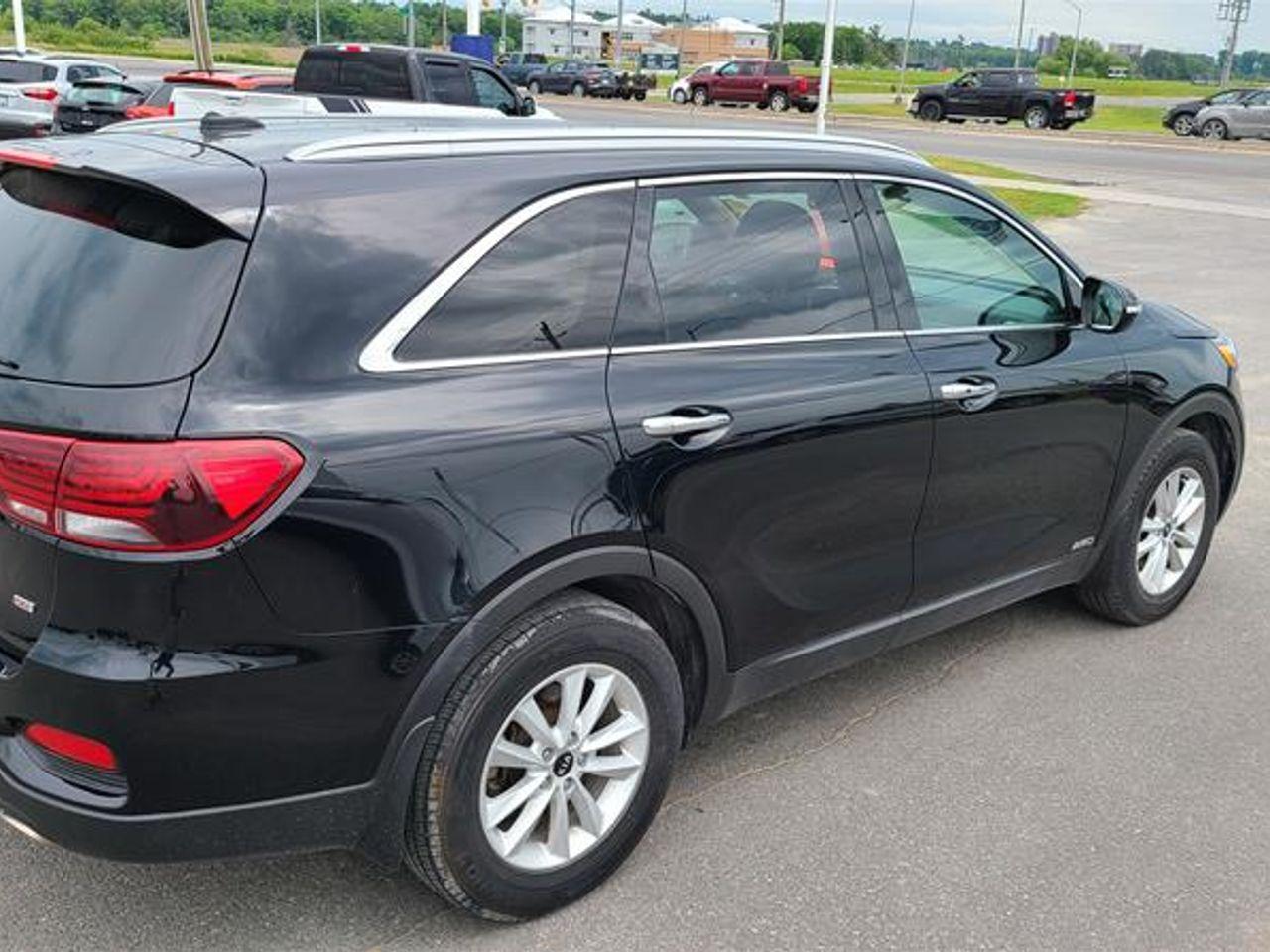 2019 Kia Sorento LX-3