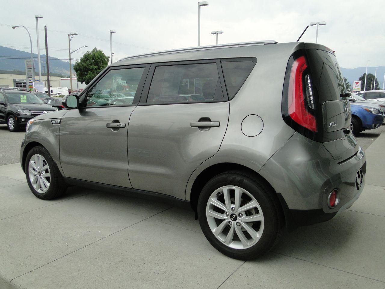 2019 Kia Soul -1