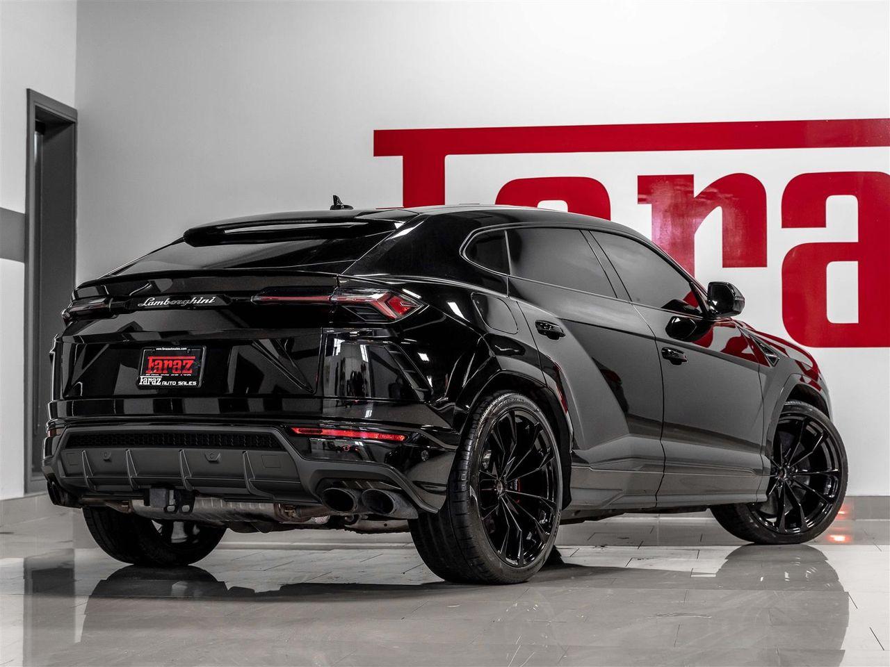 2019 Lamborghini Urus Base-2