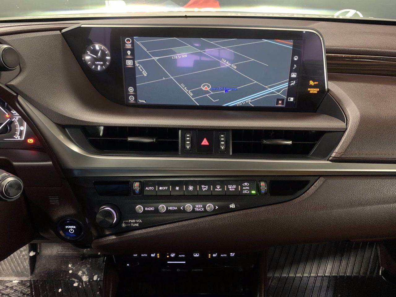 2019 Lexus ES 300h LUXURY-4