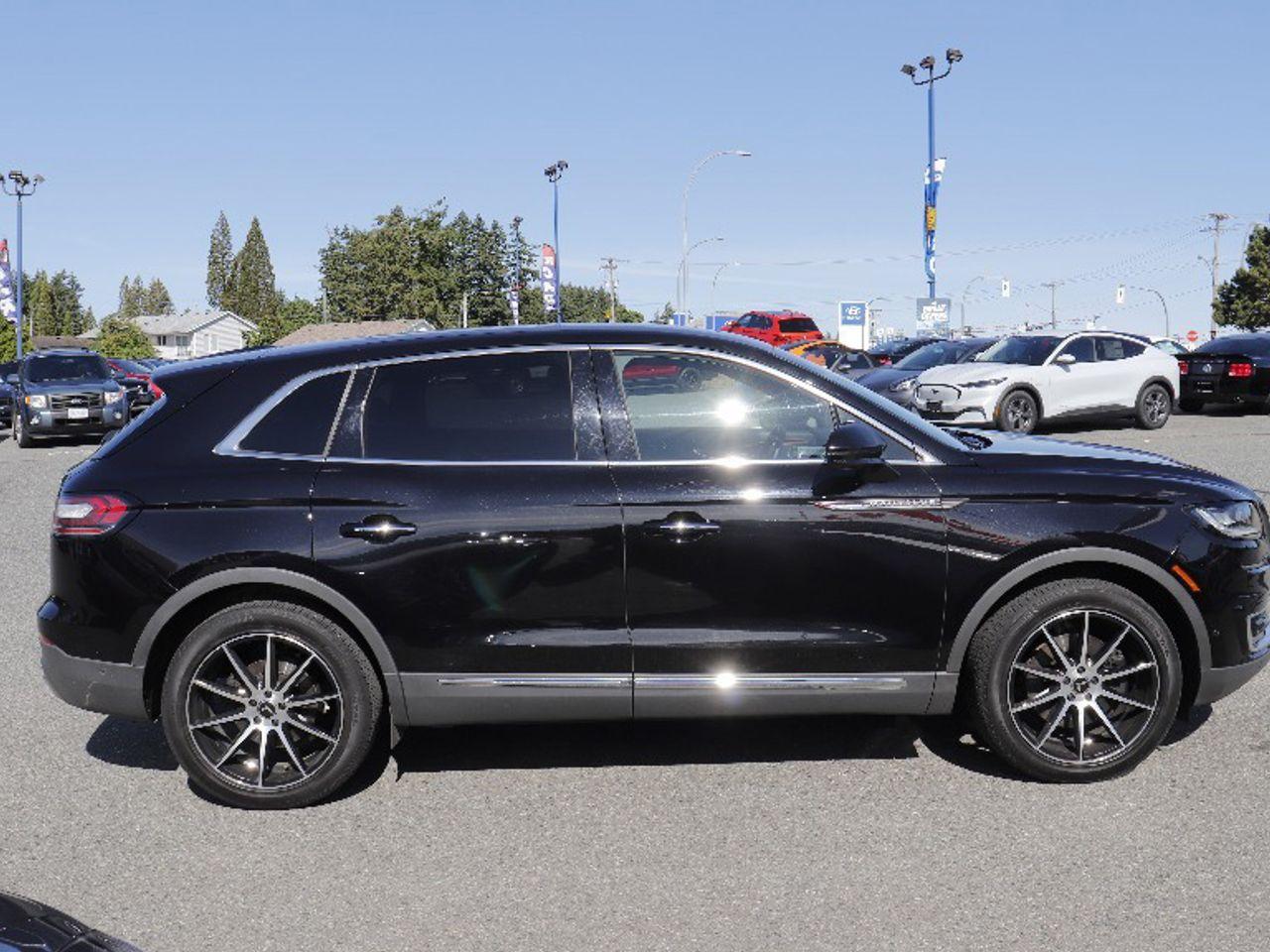 2019 Lincoln Nautilus Reserve-3