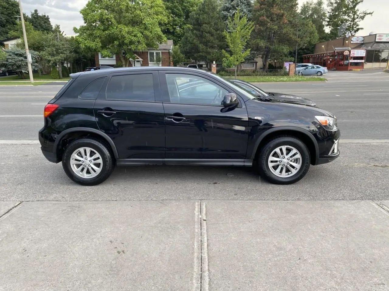 2019 Mitsubishi RVR SE-2