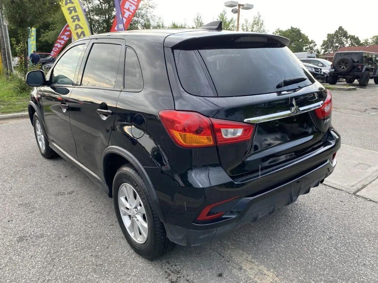 2019 Mitsubishi RVR SE-4