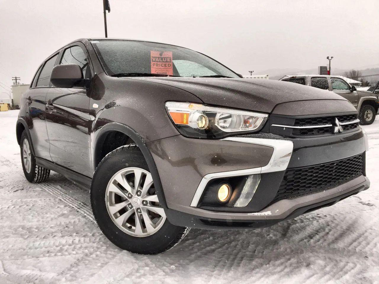 2019 Mitsubishi RVR SE-0