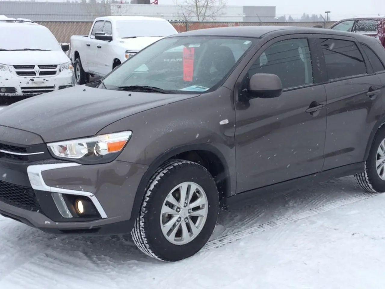 2019 Mitsubishi RVR SE-3