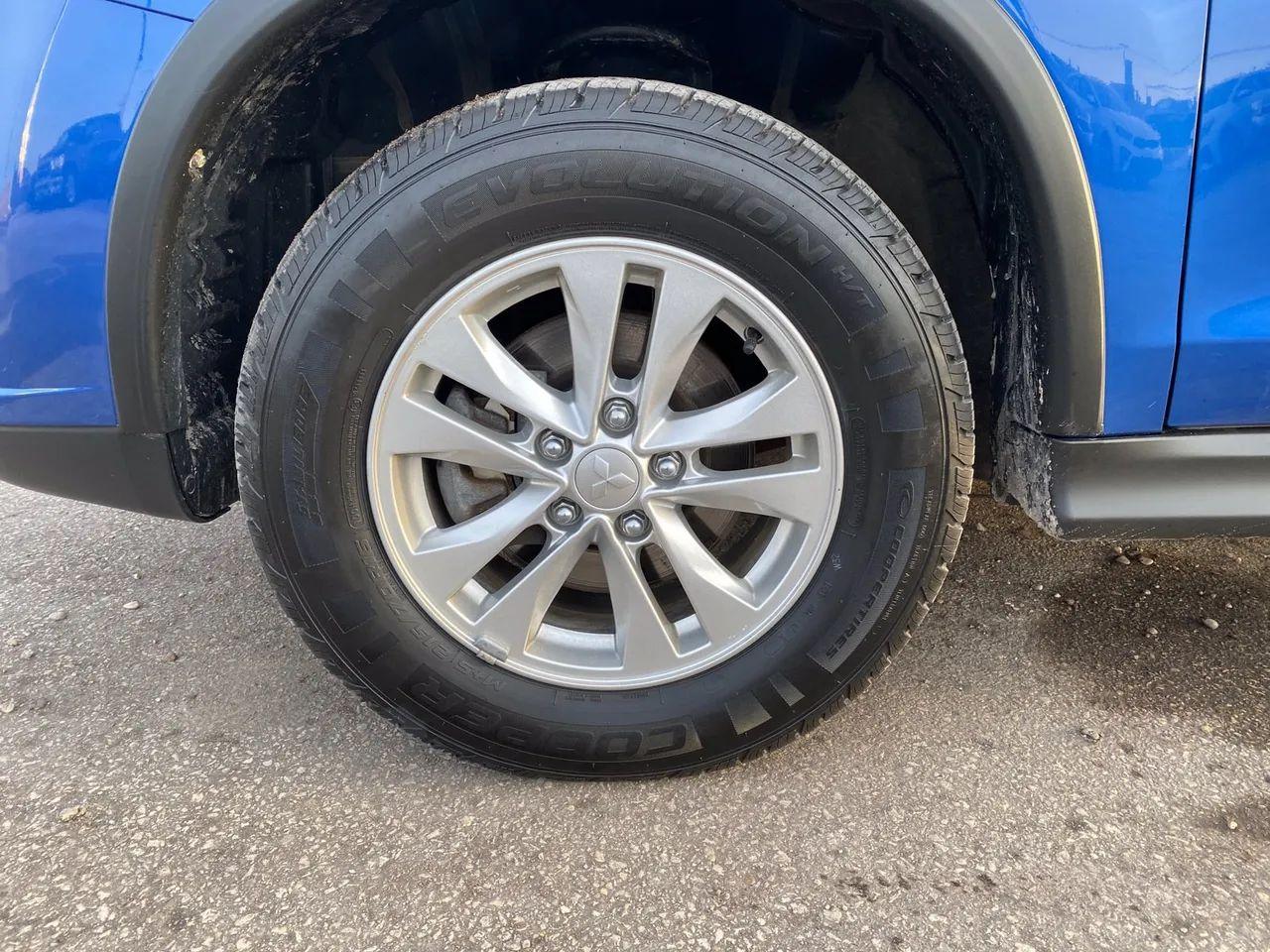 2019 Mitsubishi RVR SE-2