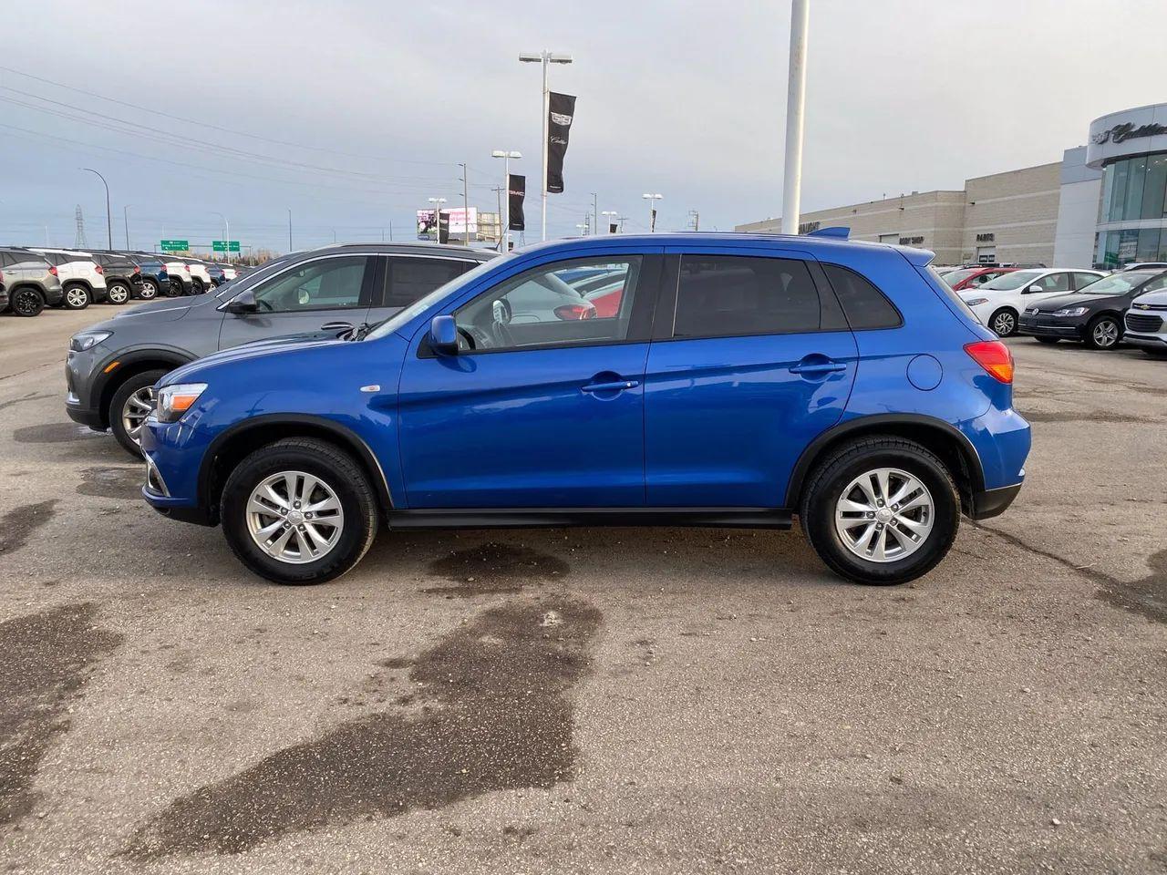 2019 Mitsubishi RVR SE-3