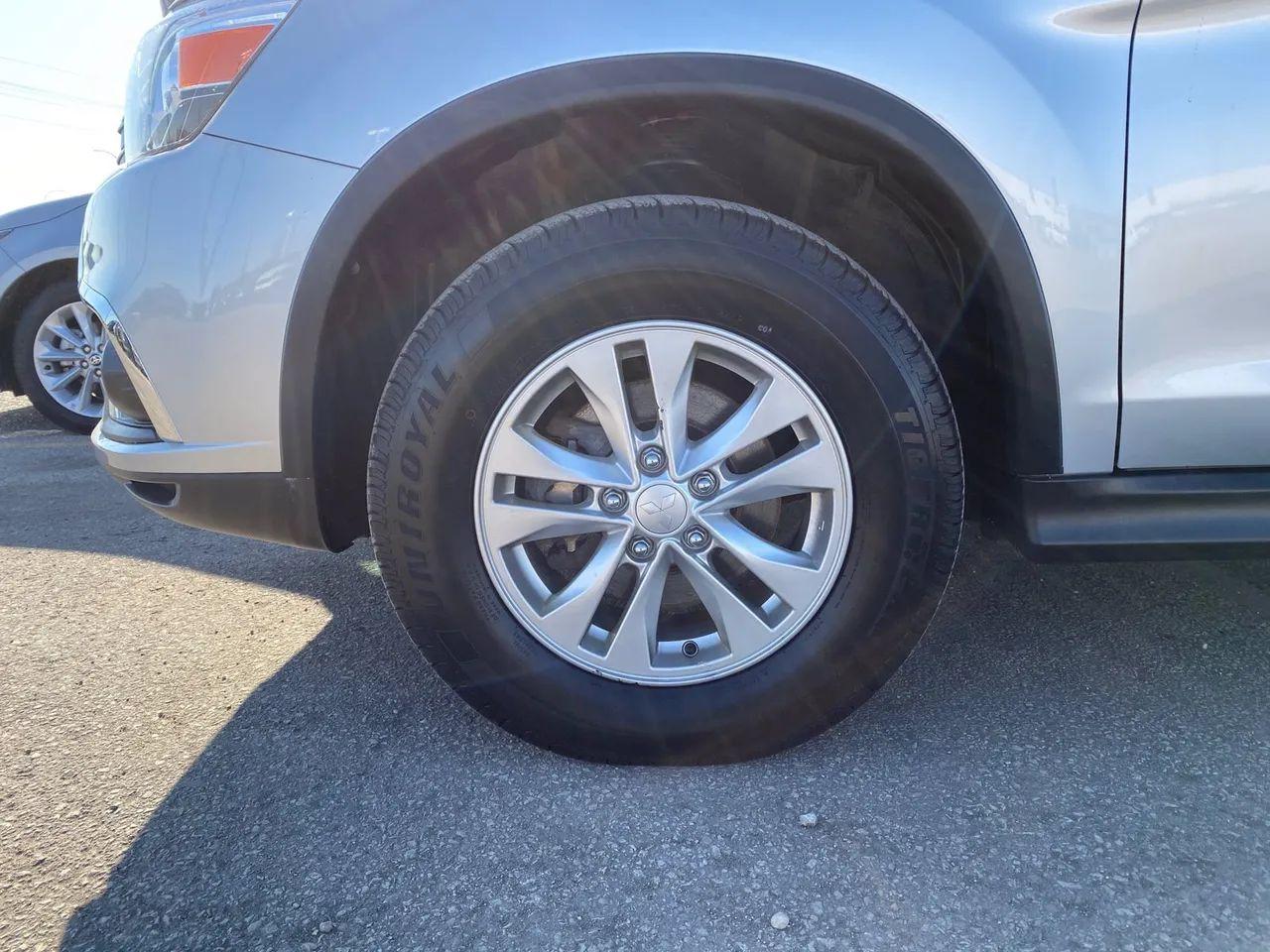2019 Mitsubishi RVR SE-2