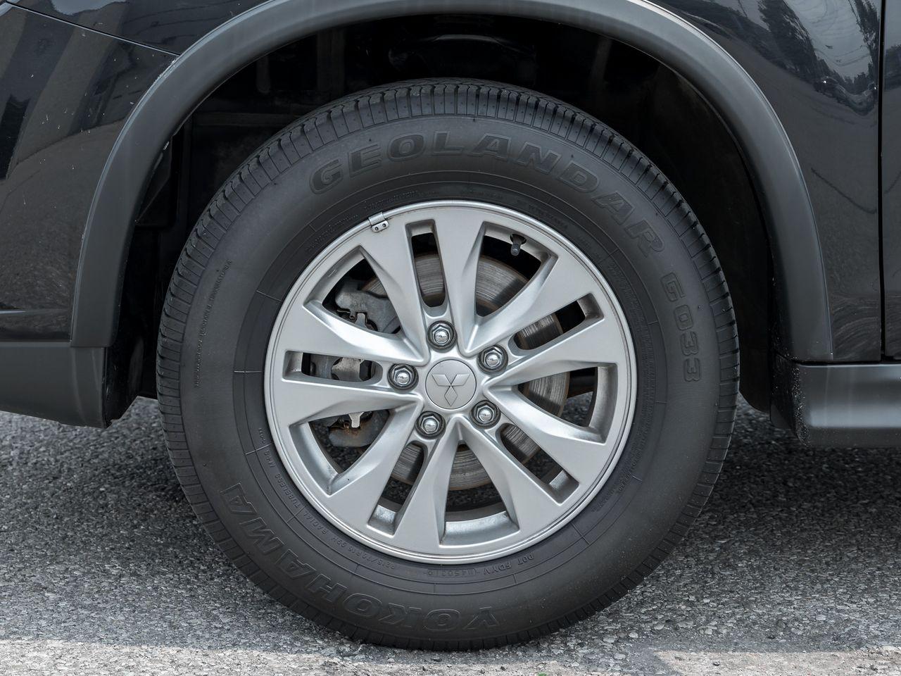 2019 Mitsubishi RVR SE-3