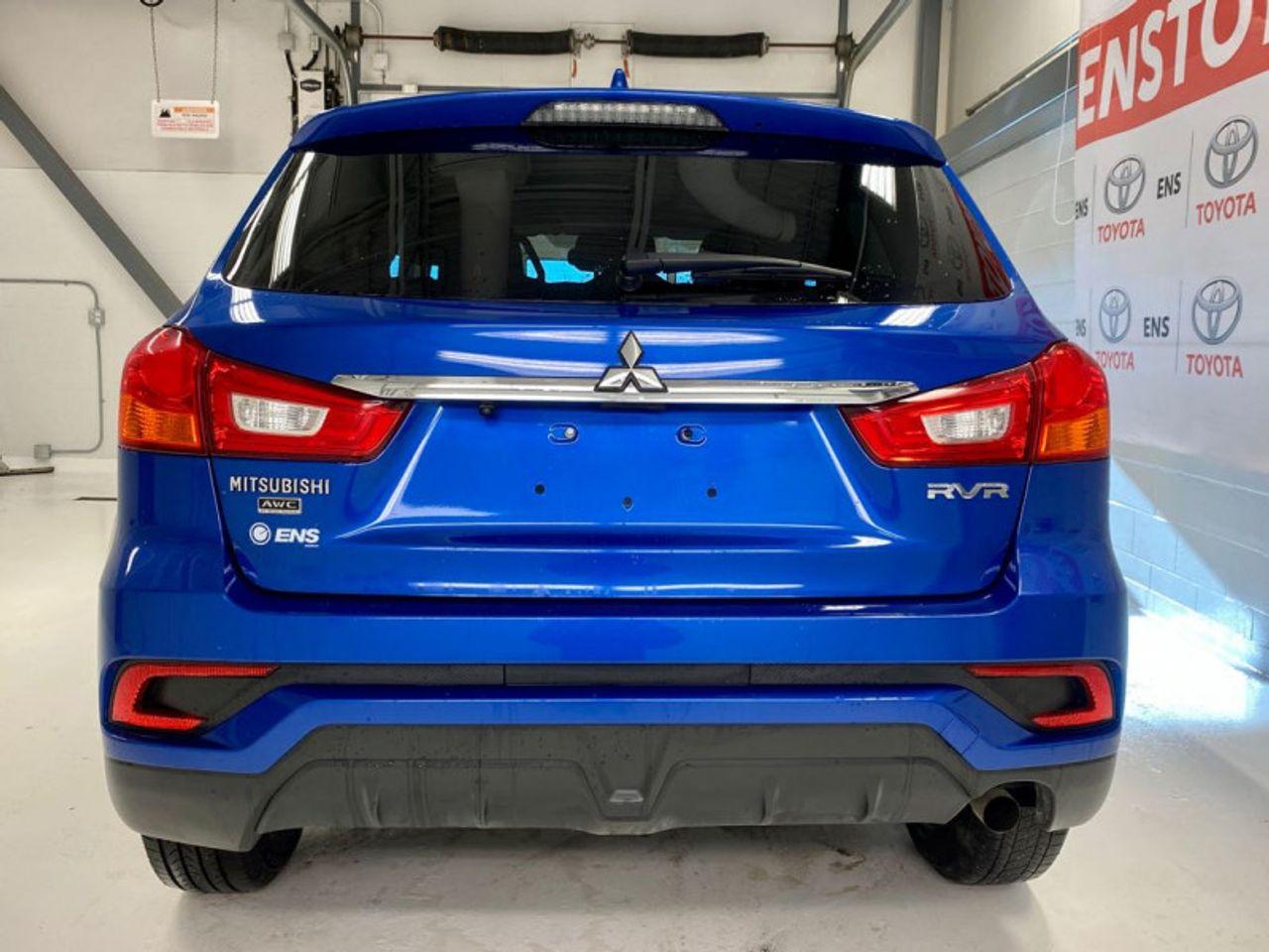 2019 Mitsubishi RVR SE-4