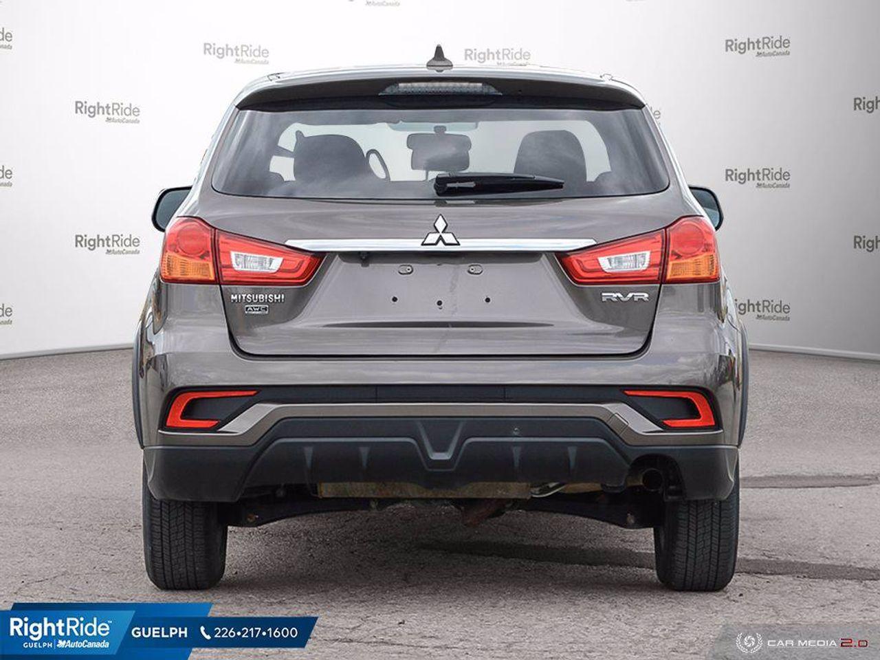 2019 Mitsubishi RVR SE-4