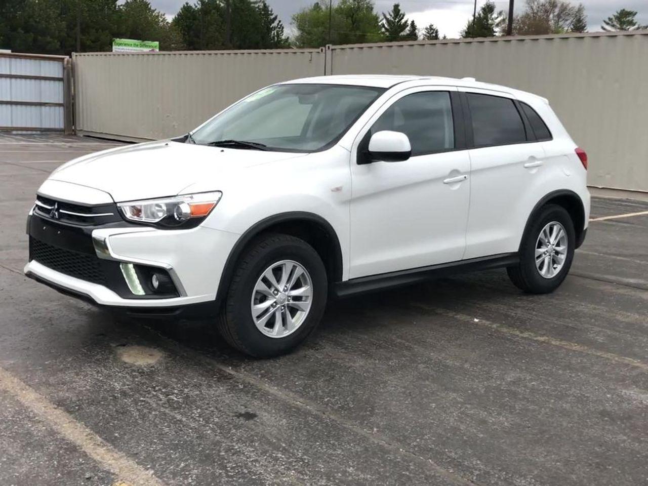 2019 Mitsubishi RVR SE-3