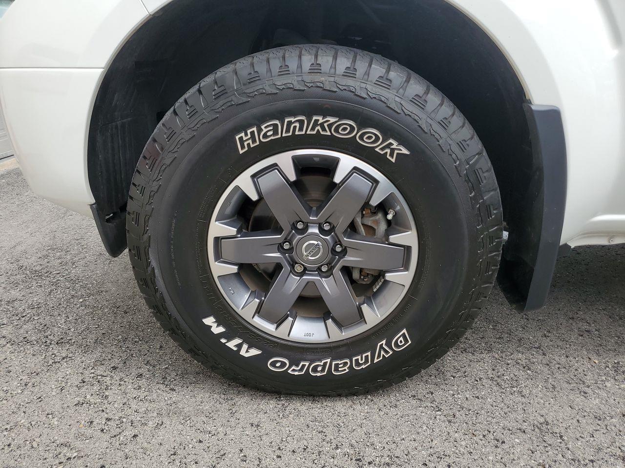 2019 Nissan Frontier PRO-4X-1