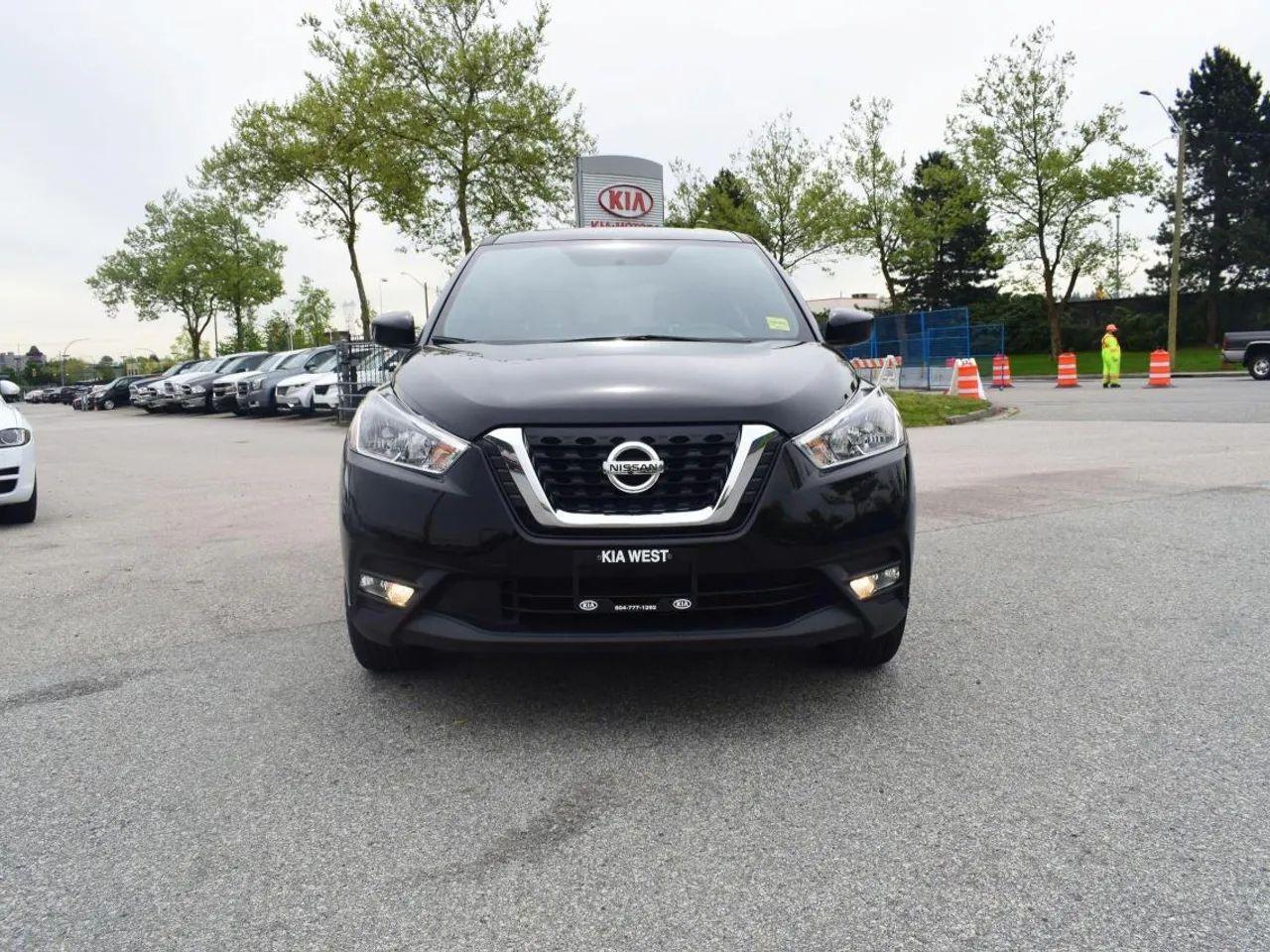 2019 Nissan Kicks S-1
