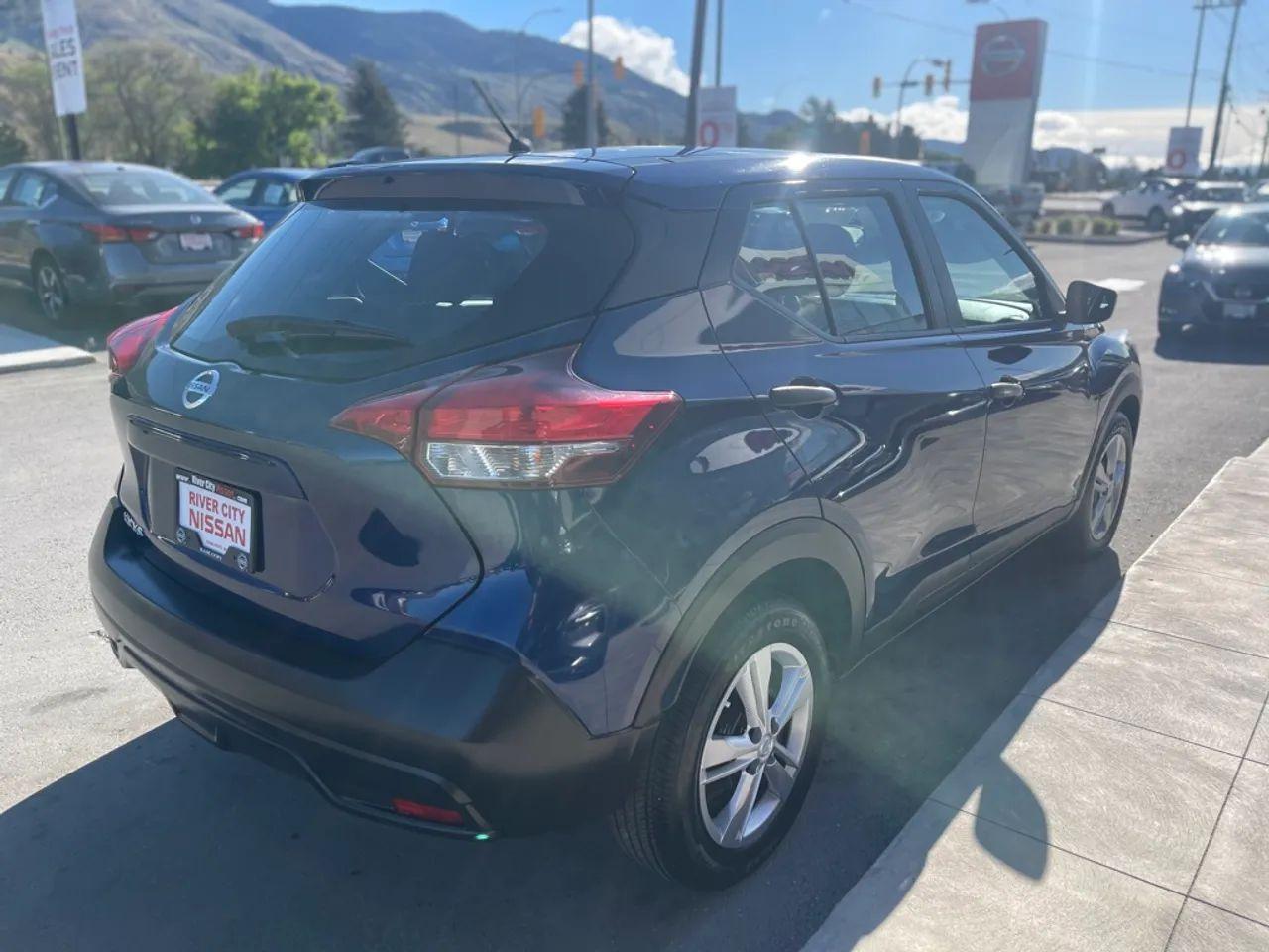 2019 Nissan Kicks S-4