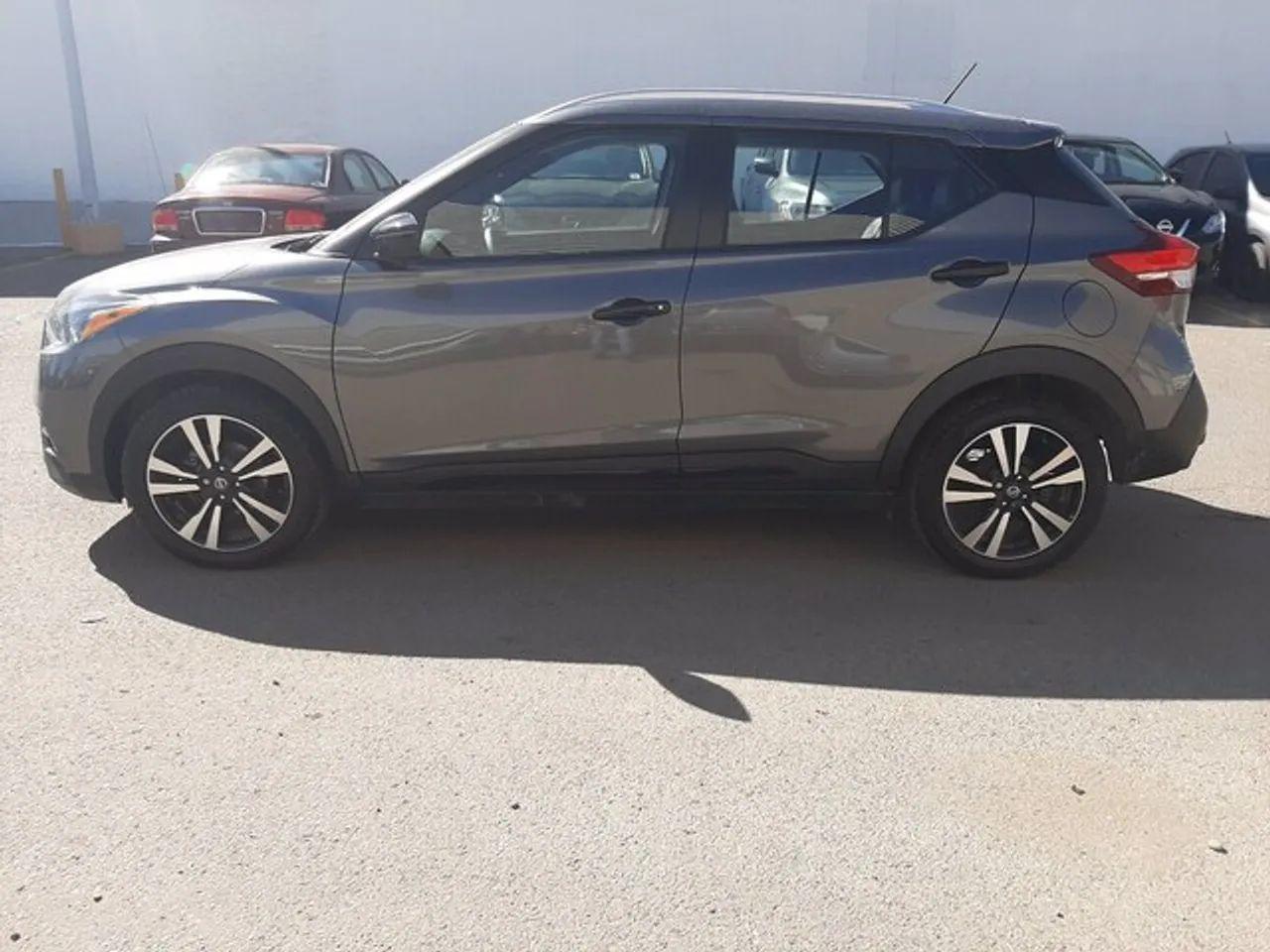 2019 Nissan Kicks S-1