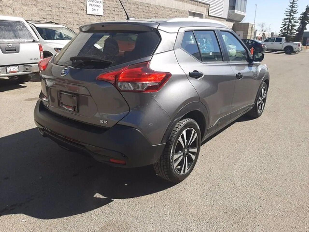 2019 Nissan Kicks S-4