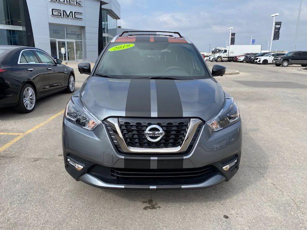2019 Nissan Kicks S-1
