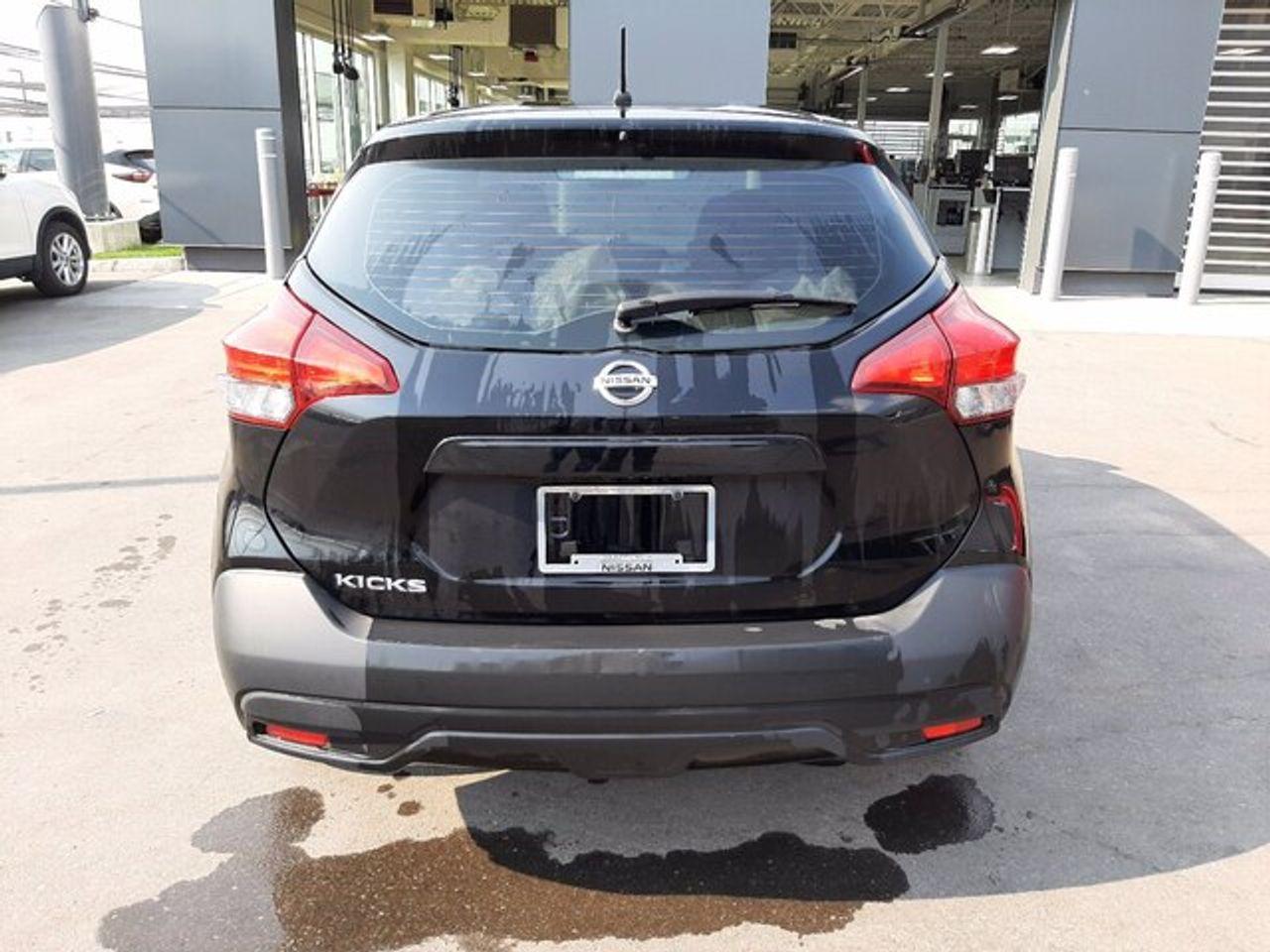 2019 Nissan Kicks S-2