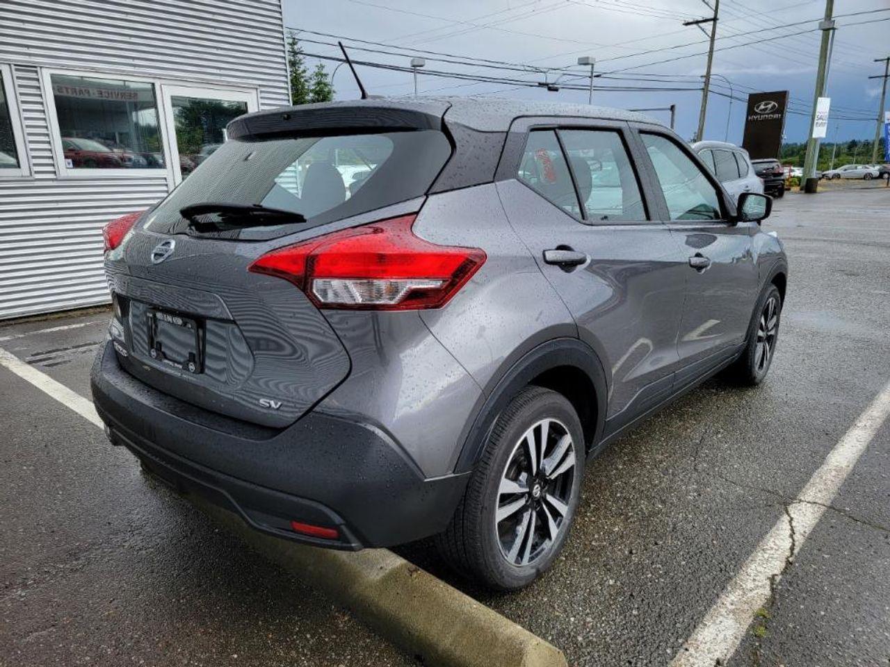 2019 Nissan Kicks S-2