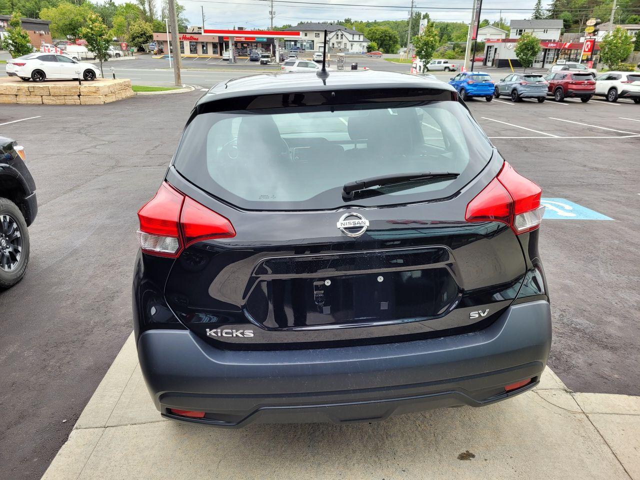 2019 Nissan Kicks S-3