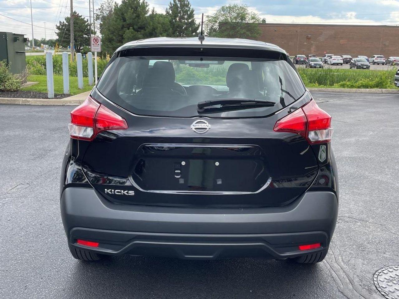 2019 Nissan Kicks S-3