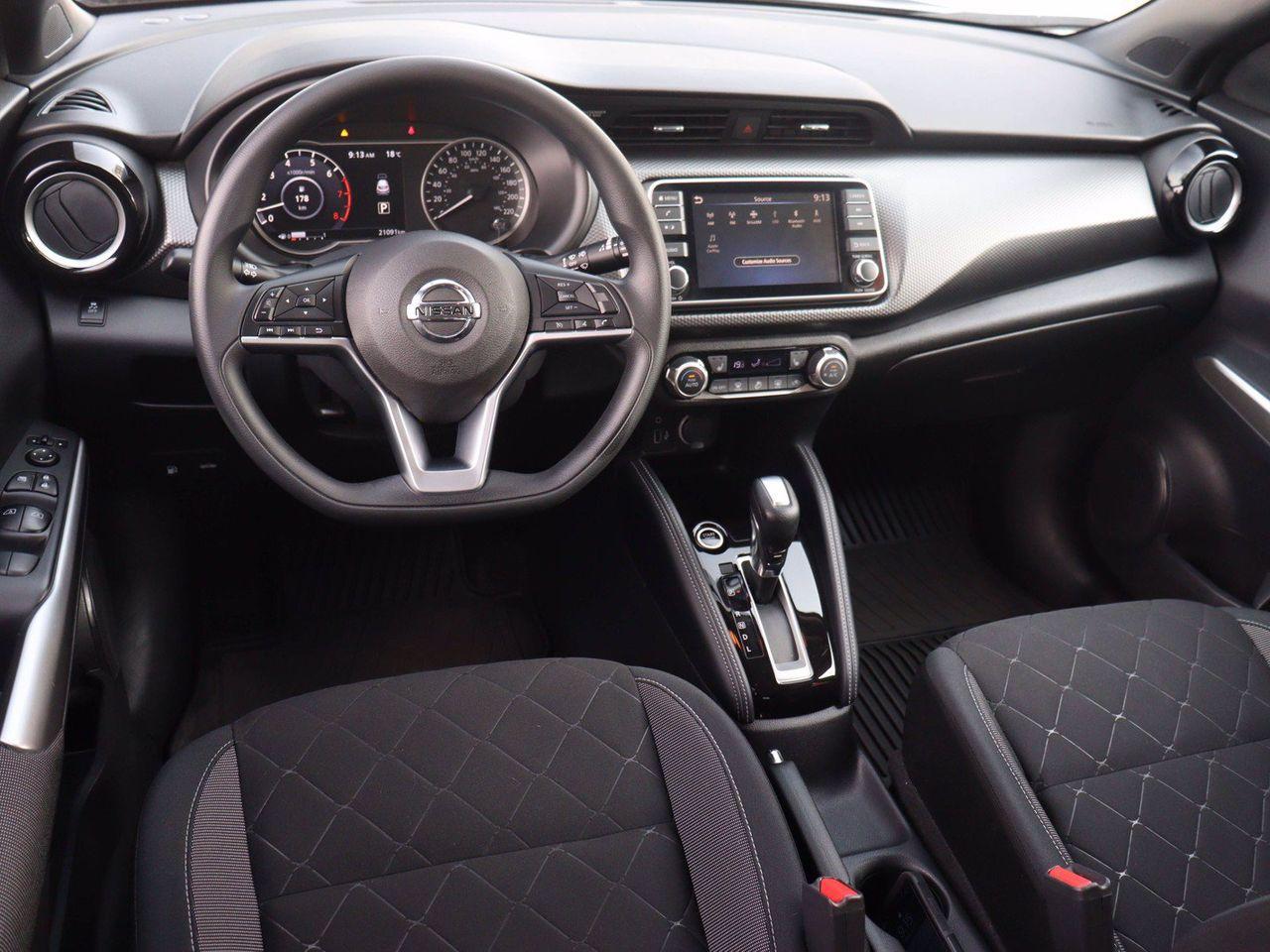 2019 Nissan Kicks S-1
