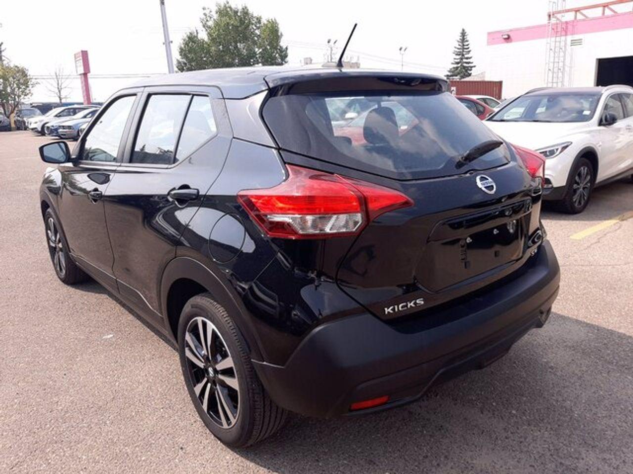2019 Nissan Kicks S-2