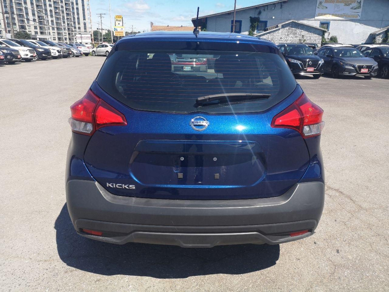 2019 Nissan Kicks S-3