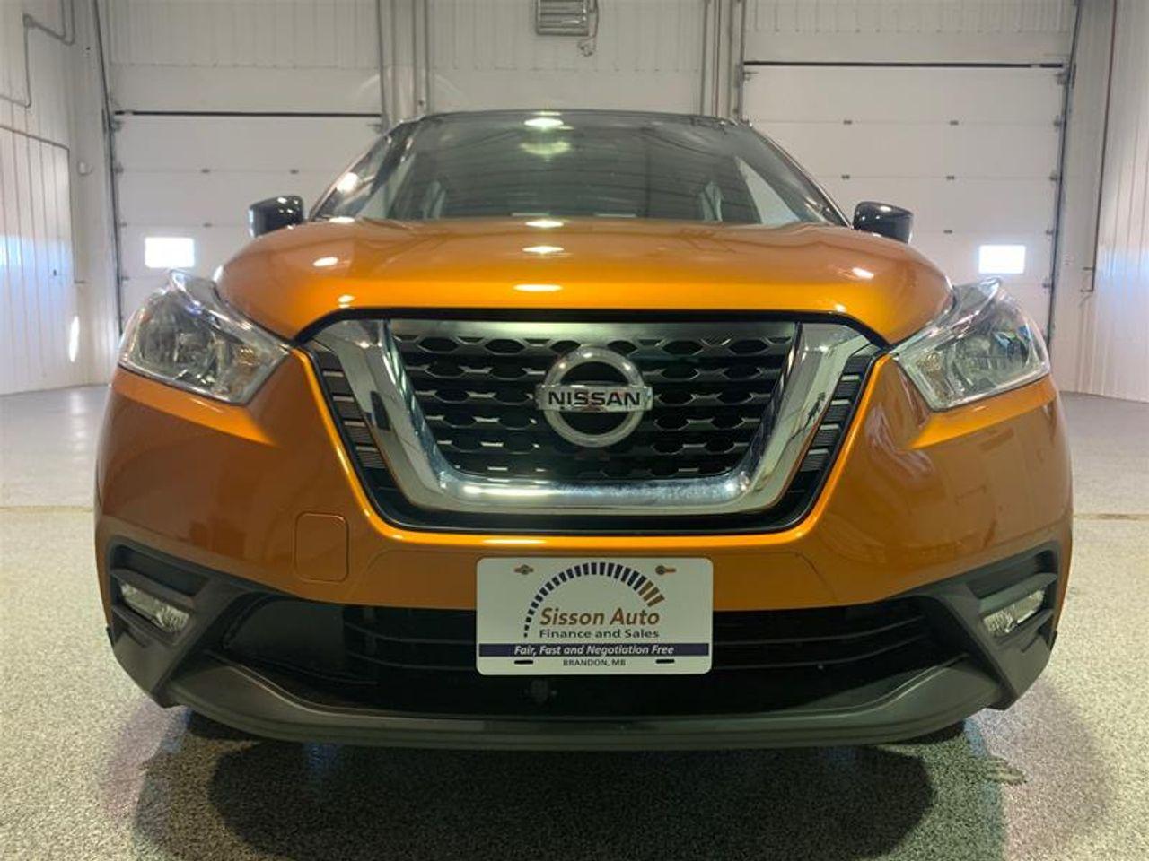 2019 Nissan Kicks S-2